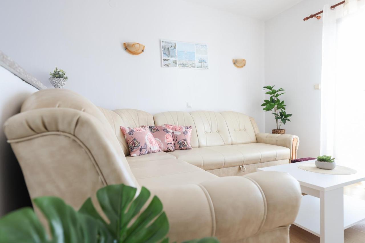 Apartments Miky Vrsi Eksteriør billede